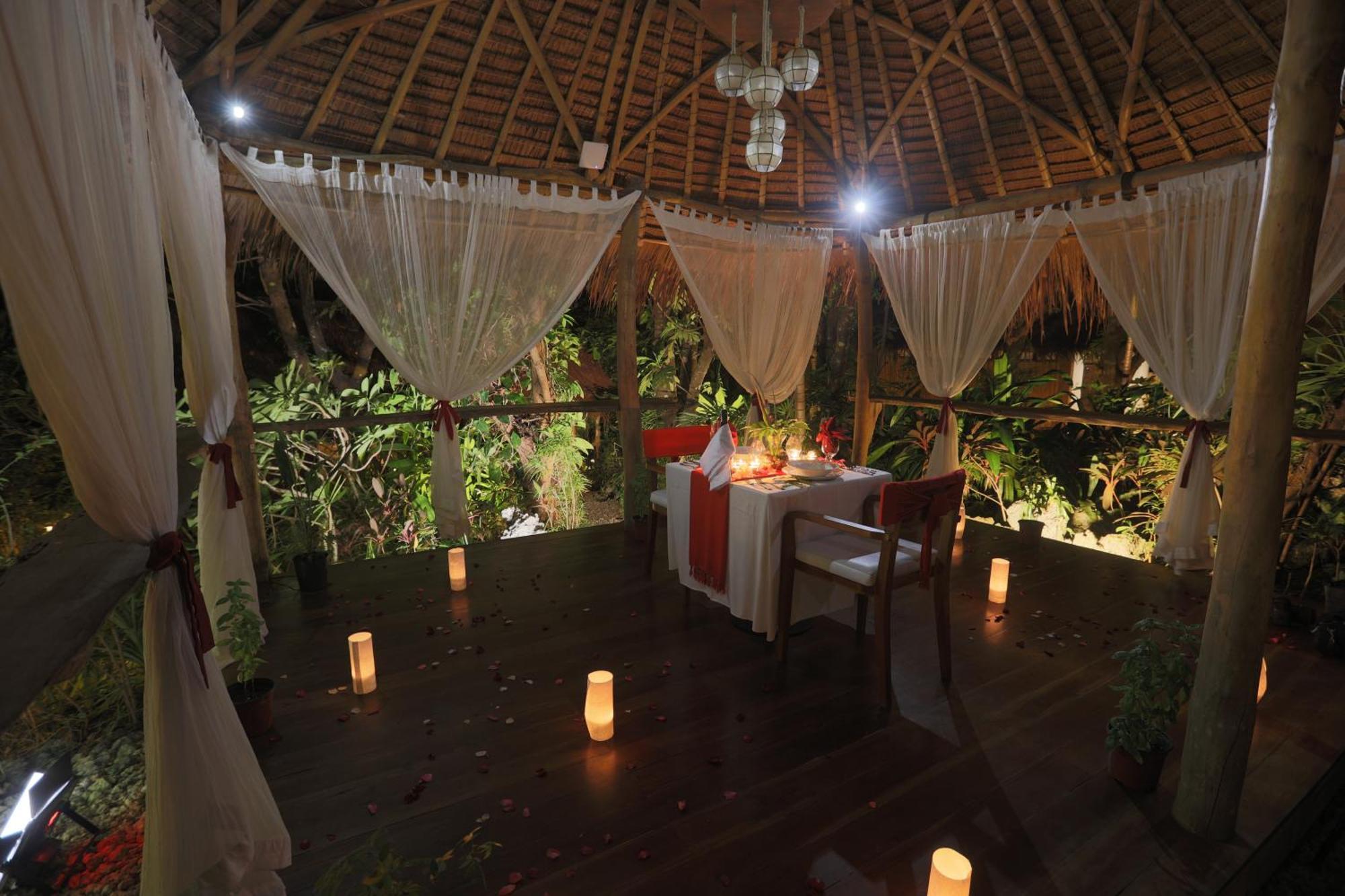 Mandala Spa & Resort Villas Manoc-Manoc 외부 사진