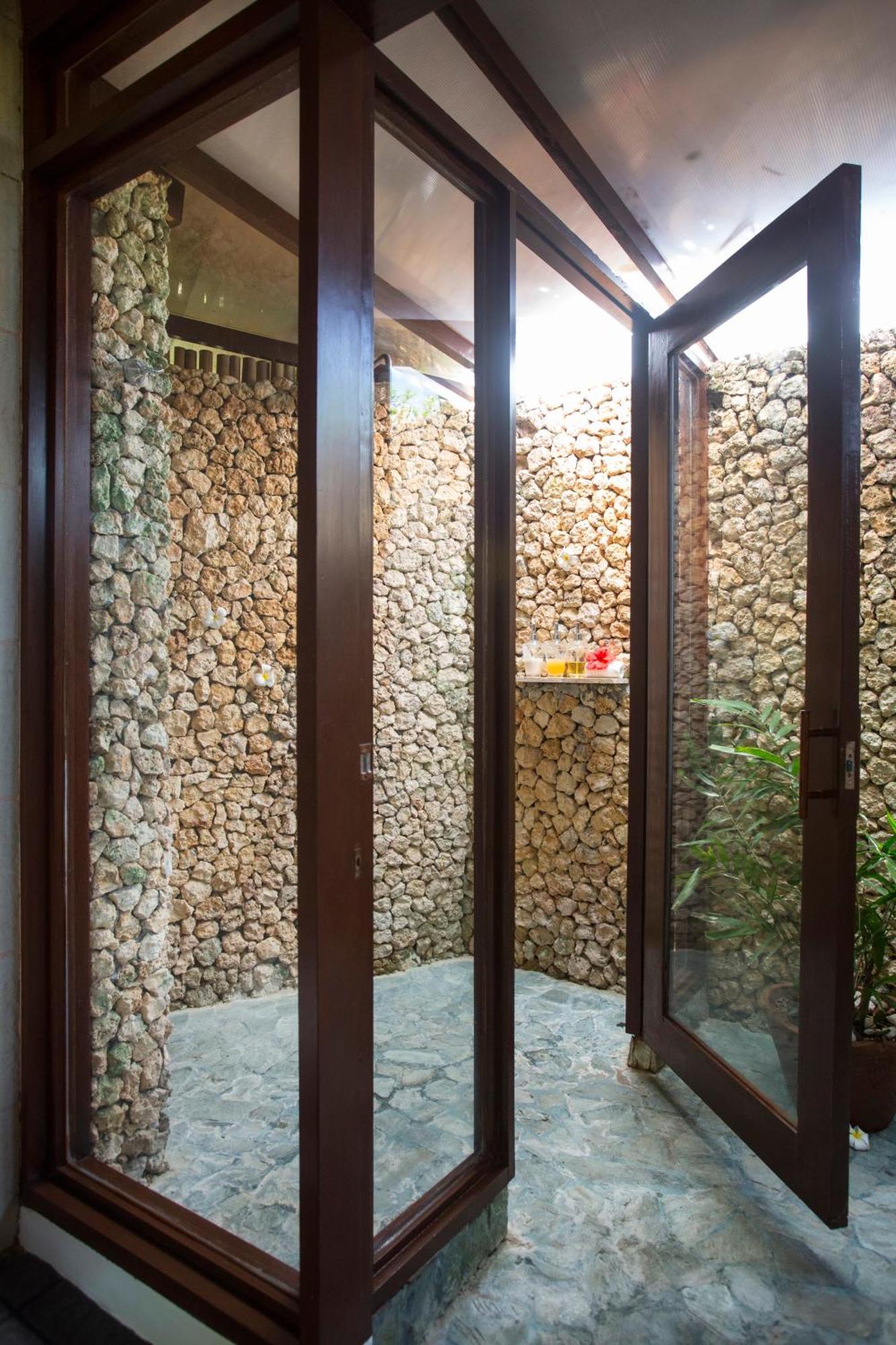 Mandala Spa & Resort Villas Manoc-Manoc 외부 사진
