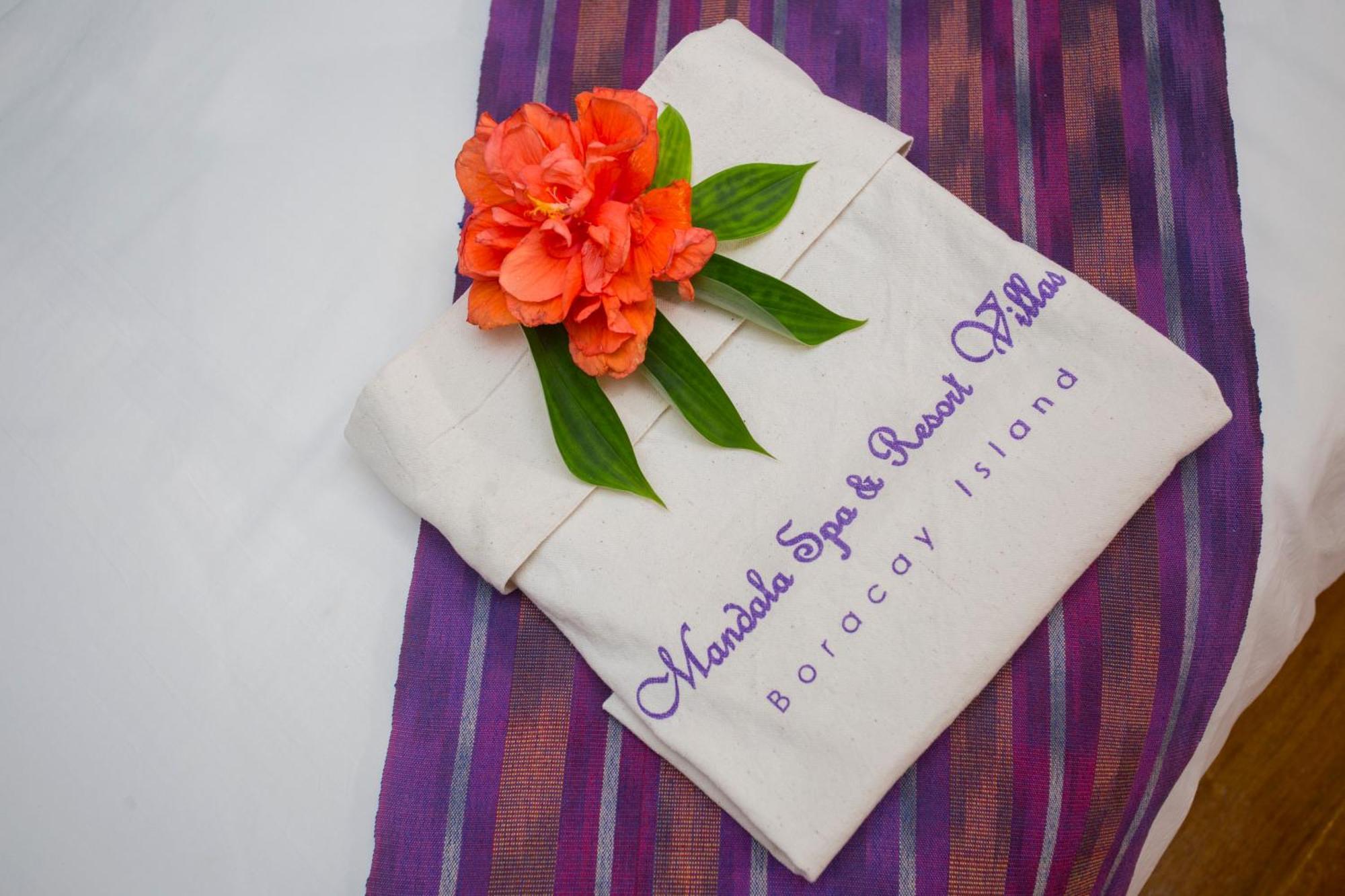 Mandala Spa & Resort Villas Manoc-Manoc 외부 사진