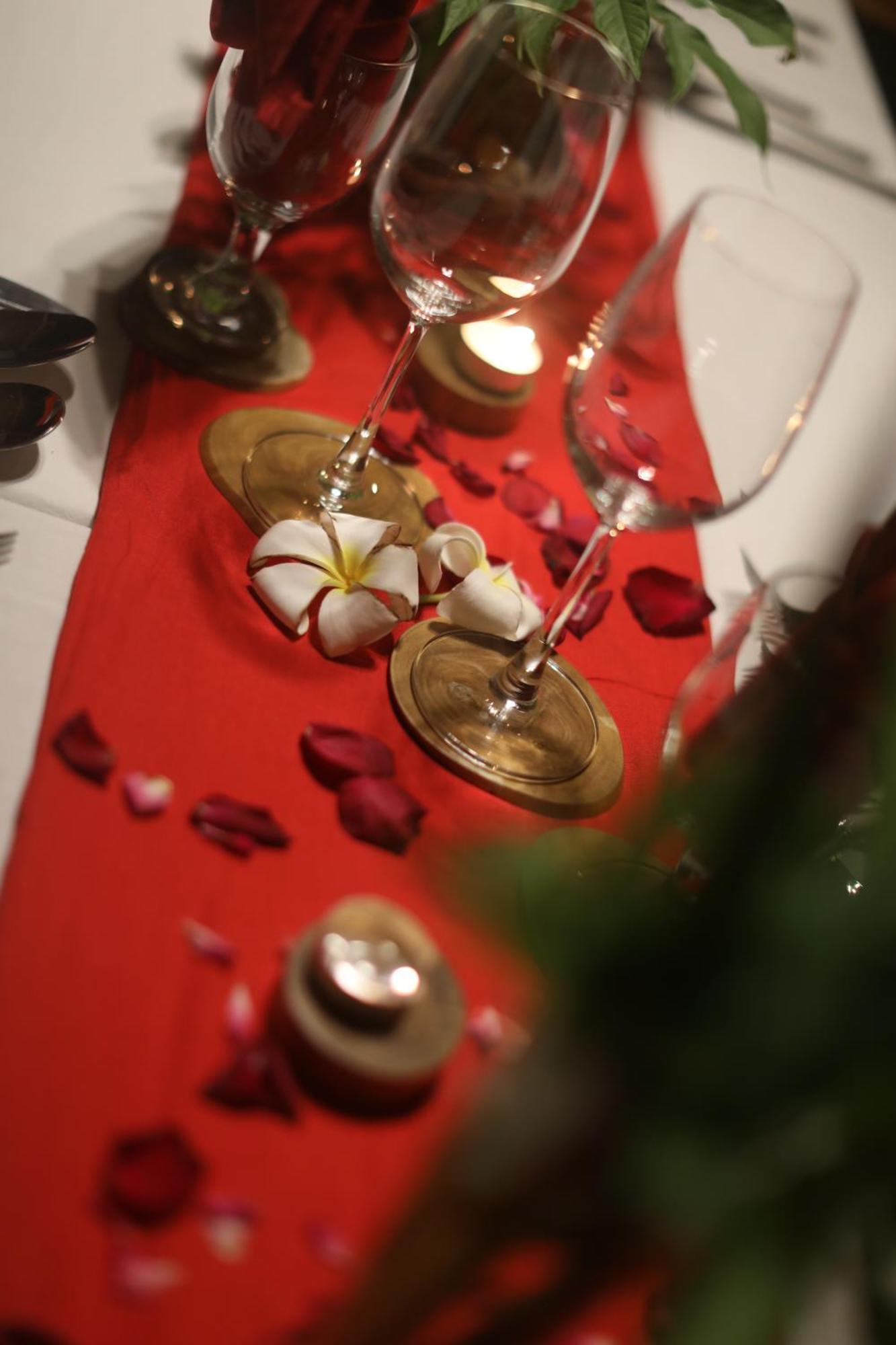 Mandala Spa & Resort Villas Manoc-Manoc 외부 사진