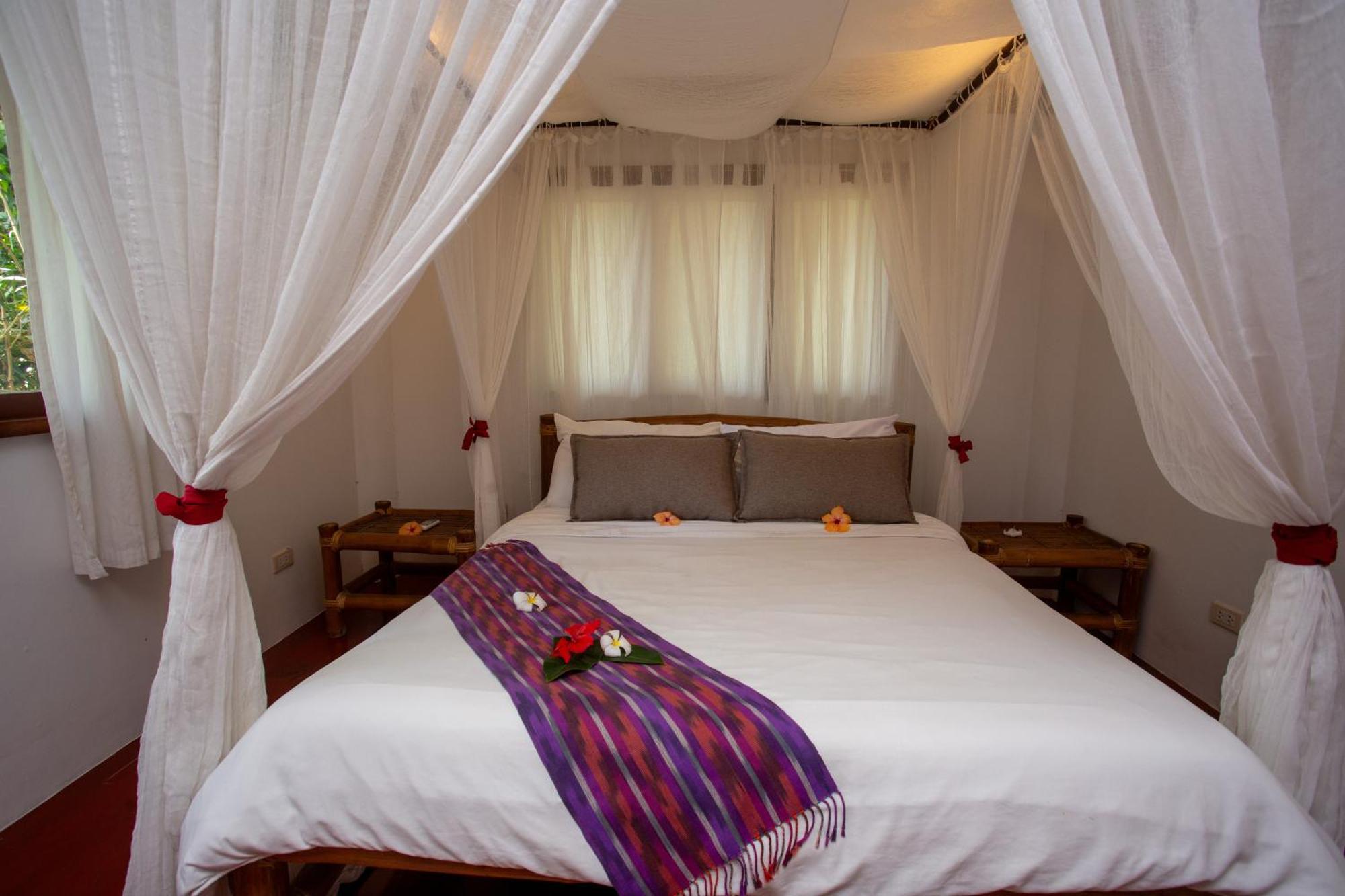 Mandala Spa & Resort Villas Manoc-Manoc 외부 사진